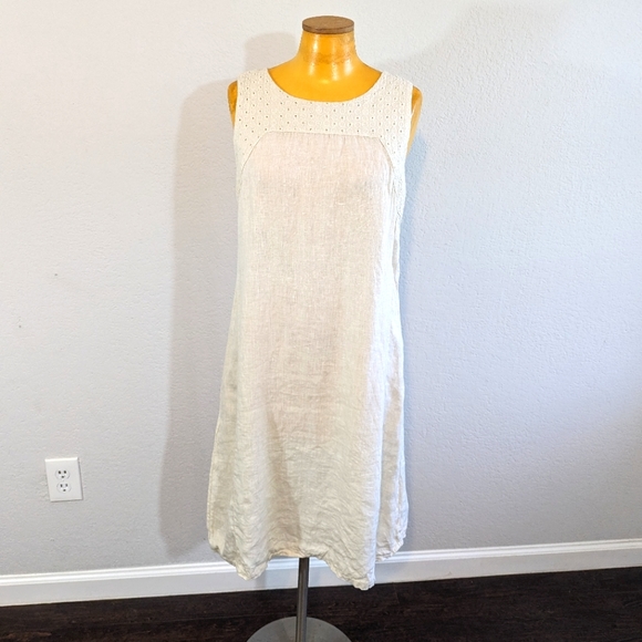 Piazza Del Tiempo Beige Linen with Eyelet Trim Italian Dress / Medium - Picture 3 of 8